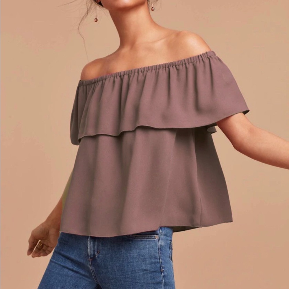 Aritzia Wilfred Light Pink Off the Shoulder Top